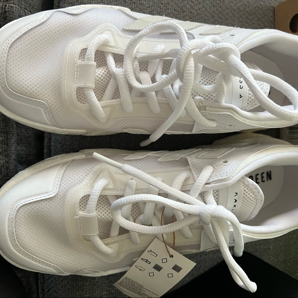 Adidas - Picture 6 of 7